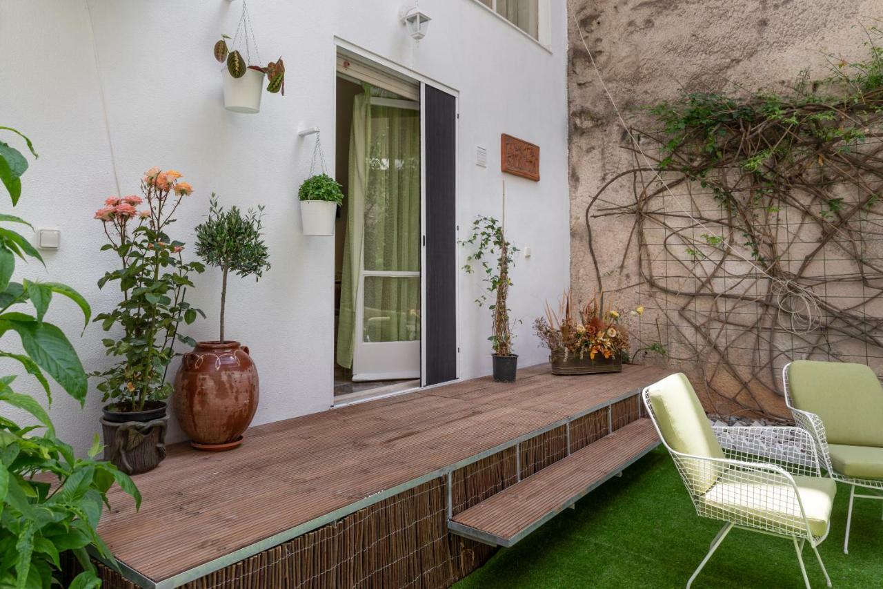 Апартаменты Acropolis Koukaki Loft Private Garden Афины Экстерьер фото