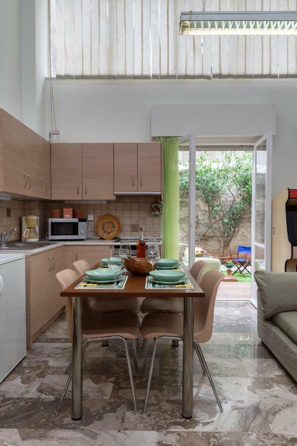 Апартаменты Acropolis Koukaki Loft Private Garden Афины Экстерьер фото